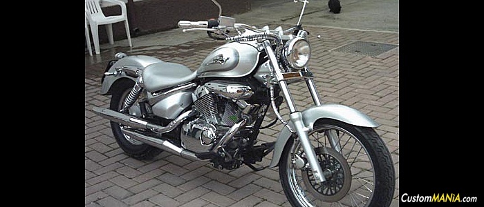 suzuki-intruder-250