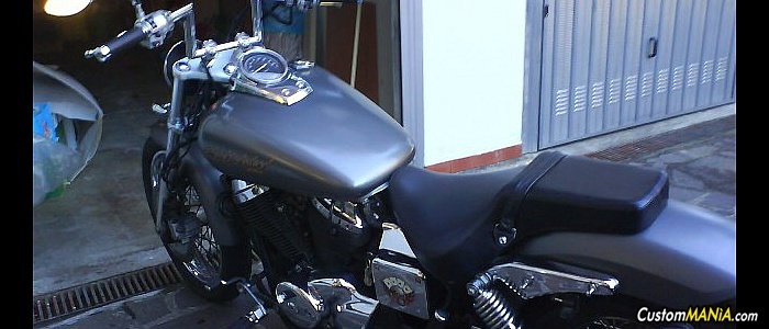 honda-vt-750-black-widow