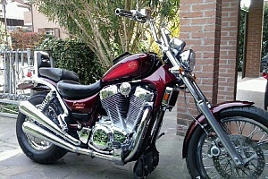 suzuki-intruder-1400