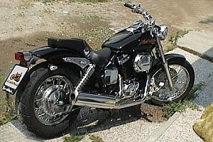 honda-vt-750-black-widow