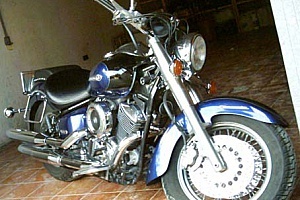 yamaha-xvs-1100-drag-star-classic