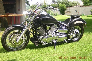 yamaha-xvs-1100-drag-star