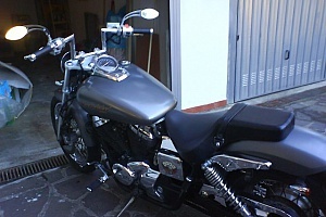 honda-vt-750-black-widow