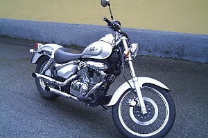 suzuki-intruder-250