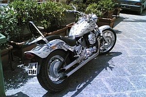 yamaha-xvs-650-drag-star