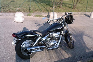 suzuki-marauder-800