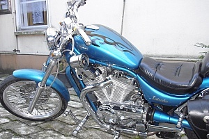 suzuki-intruder-800