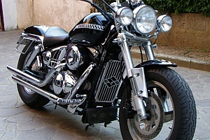 suzuki-marauder-800