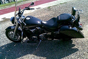 yamaha-xvs-1300-midnight-star