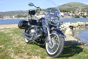 yamaha-xvs-1100-drag-star-classic